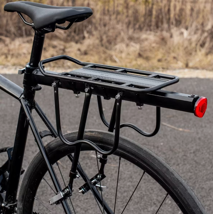 Porte bagages ( capacité de 50 kg )